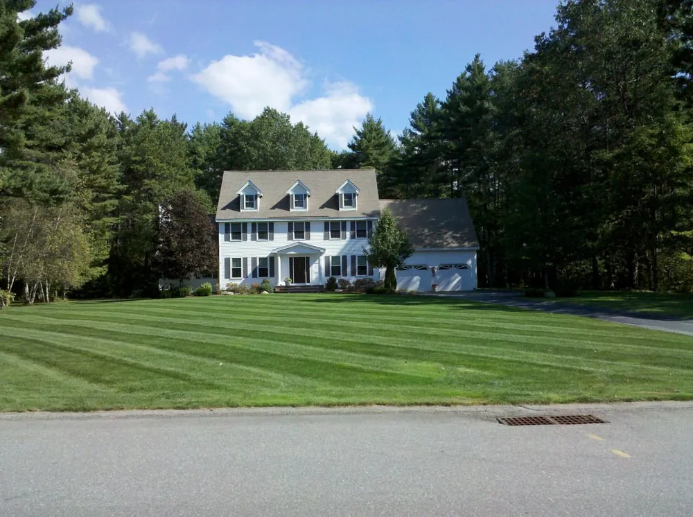 Reliable garden landscaping for residential properties in Merrimack, NH by JMC Landscaping
