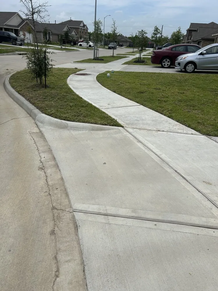 Affordable lawn mowing service in Baytown, TX by JMG Landscaping