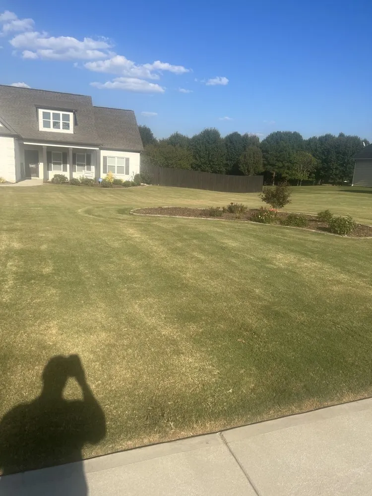 Affordable yard maintenance in Griffin, GA by JMG Lawn Care