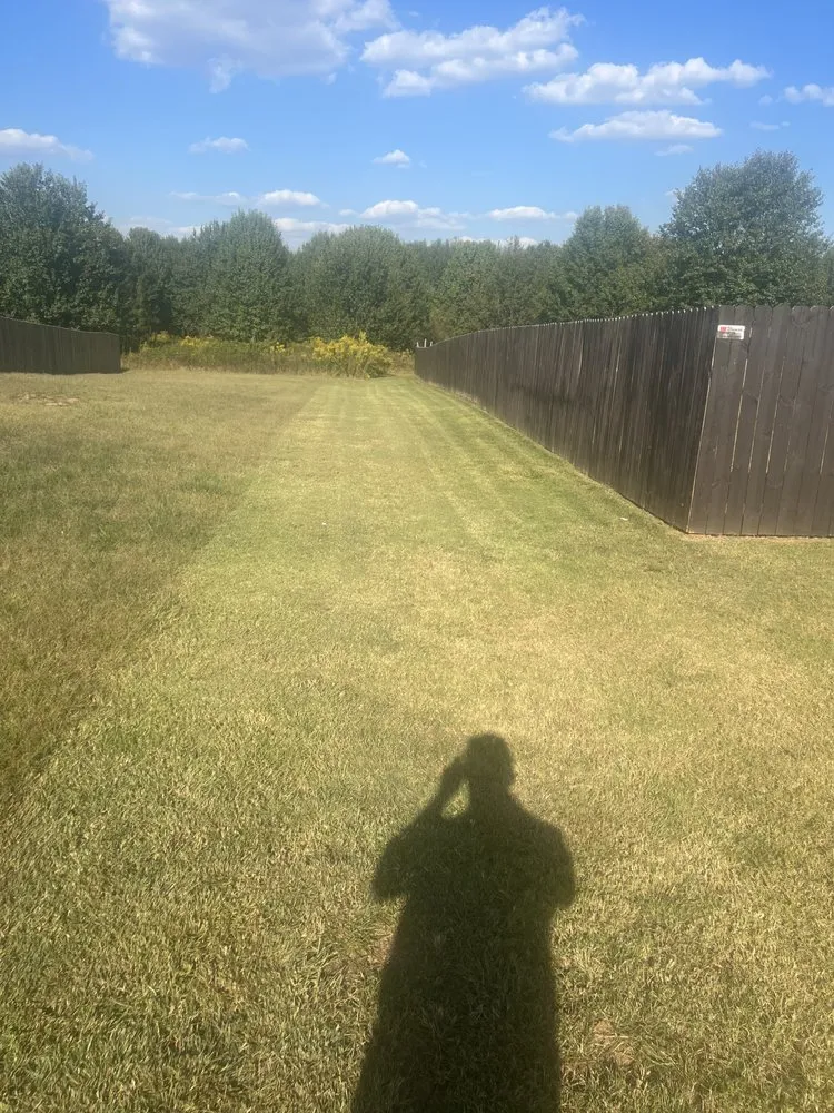 Custom lawn care service in Griffin, GA by JMG Lawn Care
