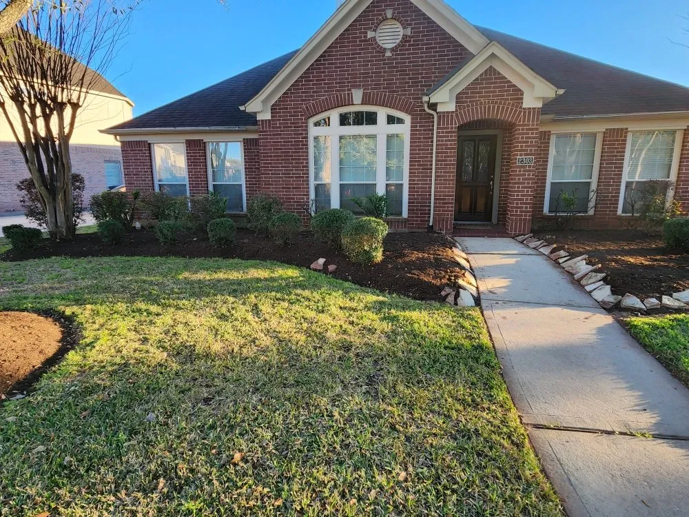 Top-rated garden landscaping in Rosharon, TX - JML Lawn Services