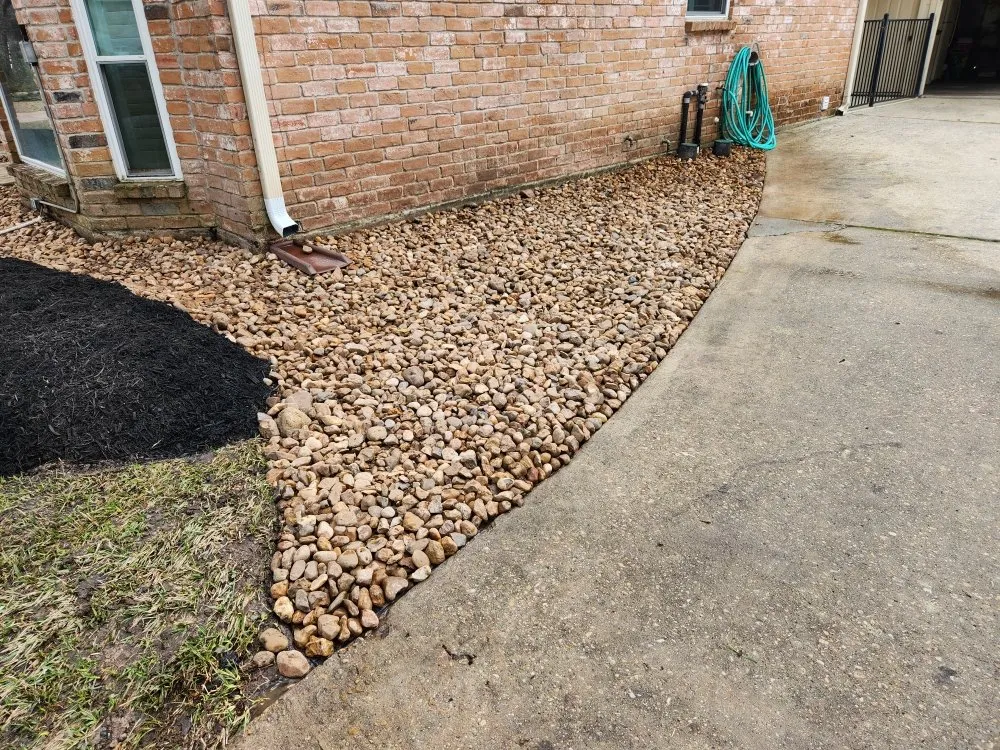 Affordable yard cleanup service for outdoor upgrades across Rosharon, TX - JML Lawn Services