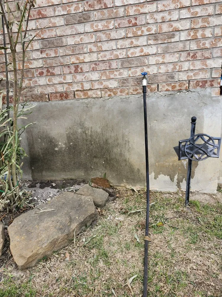 Top-rated lawn care service in San Antonio, TX - JMZ Pressure Washing