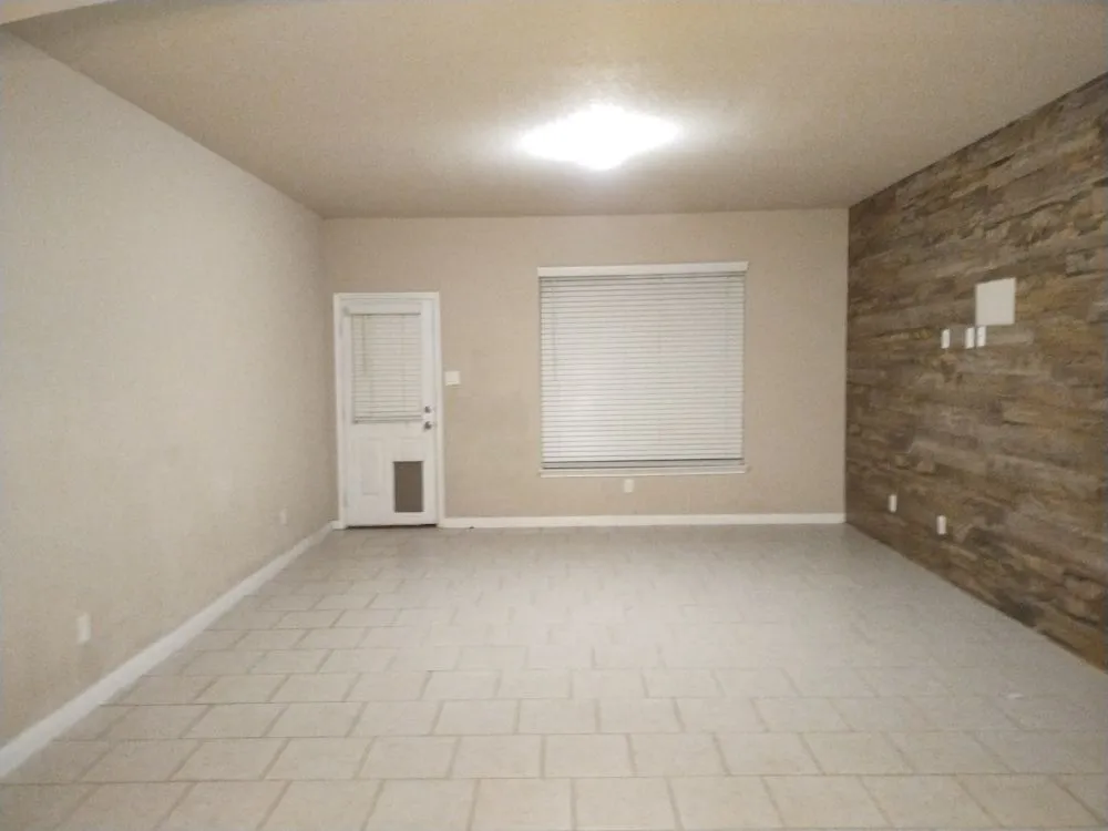 Top-rated landscape design for year-round maintenance in San Antonio, TX by JNA Cleaning Service