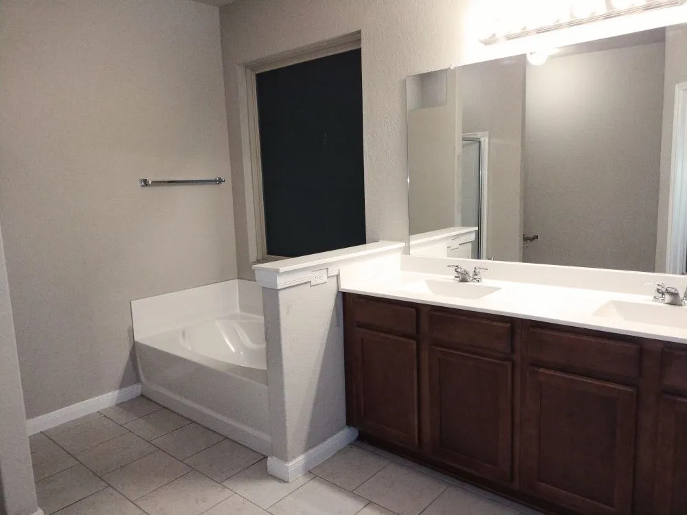 Professional landscaping services experts serving San Antonio, TX - JNA Cleaning Service