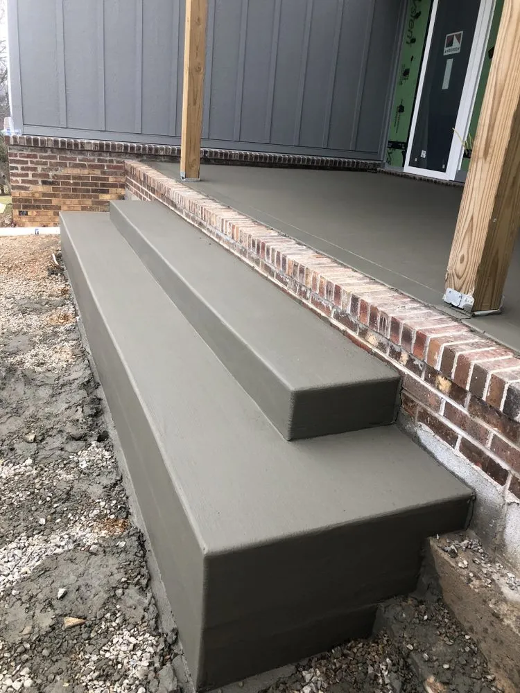 Local garden landscaping in Knoxville, TN by JNA Construction & Landscape