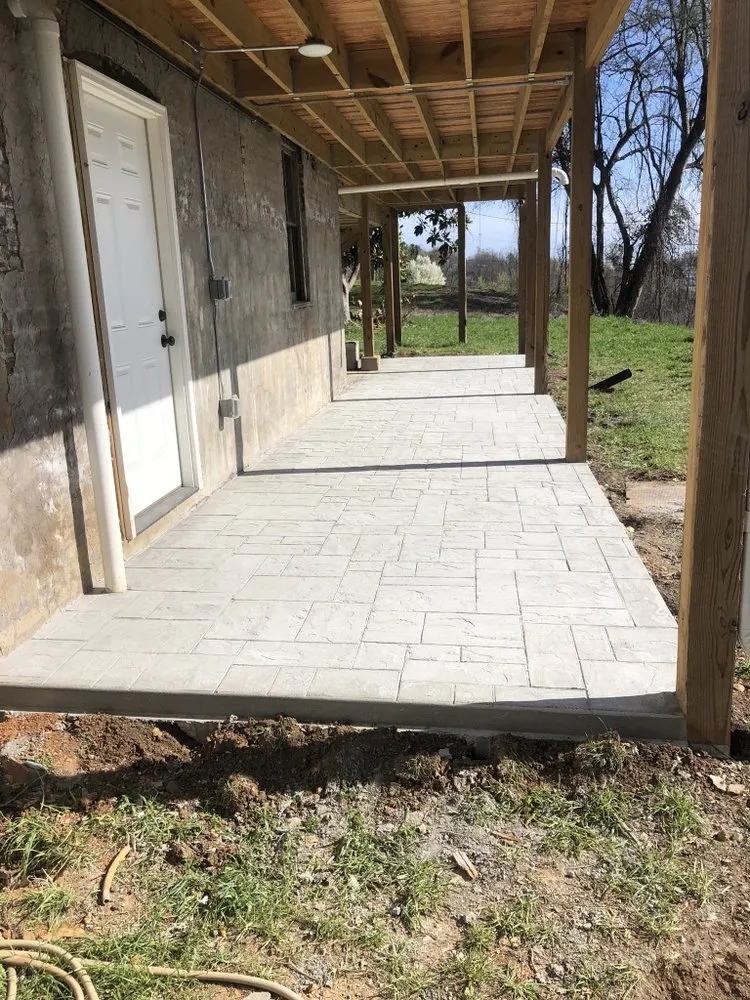 Expert outdoor landscaping in Knoxville, TN - JNA Construction & Landscape