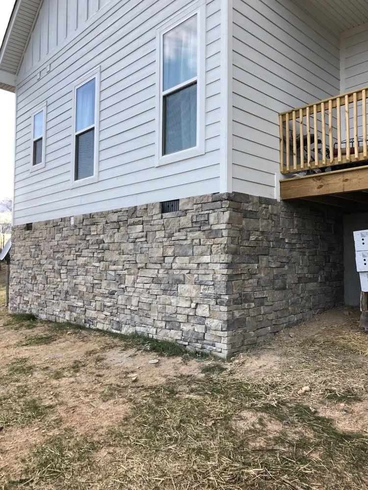 Professional outdoor landscaping in Knoxville, TN by JNA Construction & Landscape