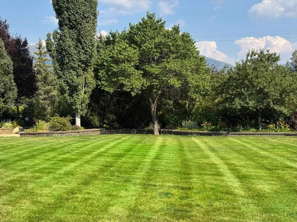 Reliable lawn mowing service in Kaysville, UT - JnB Landscaping