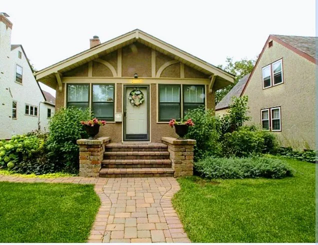 Affordable landscaping services experts serving Toledo, OH - JNB Lawn care