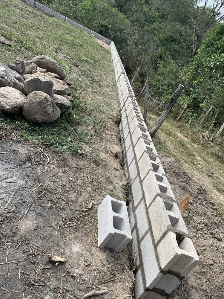 Custom landscape design for homes in Brentwood, NY by JNC Landscaping