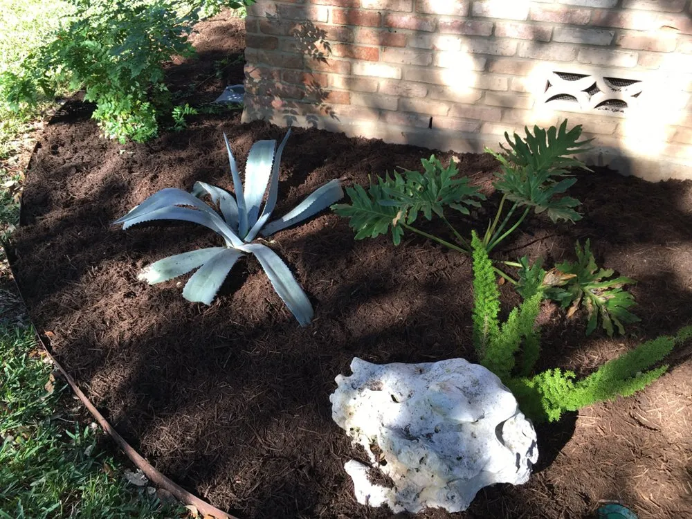 Custom garden landscaping for beautiful yards in San Antonio, TX by JNE Landscaping