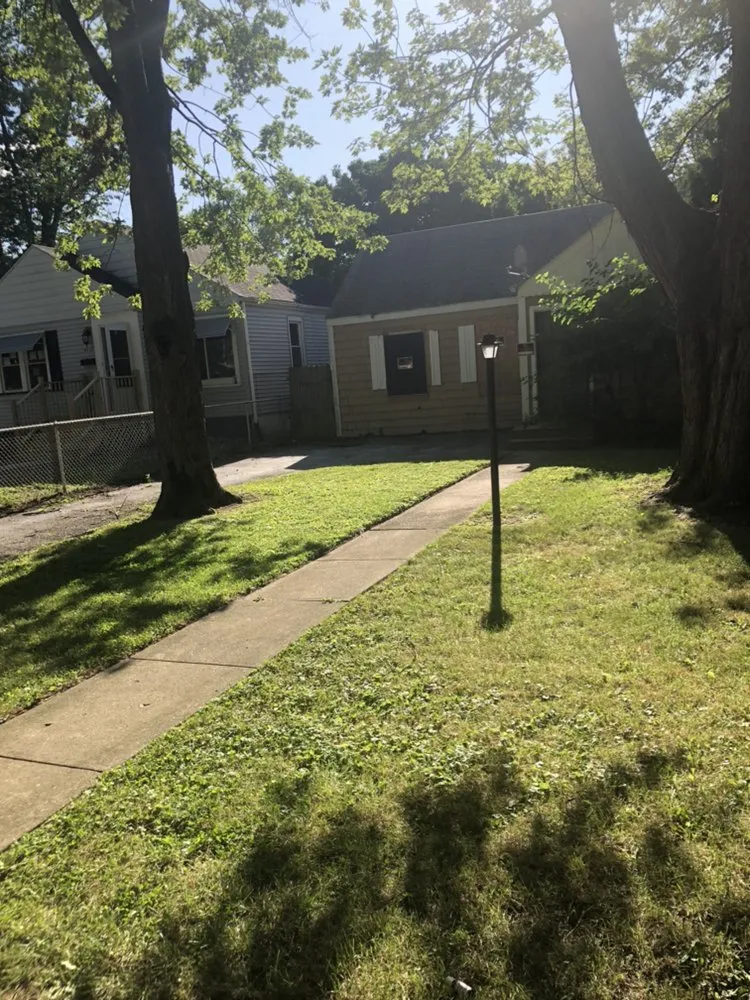 Affordable garden landscaping experts serving Hazel Crest, IL - Jneals Landscaping Services