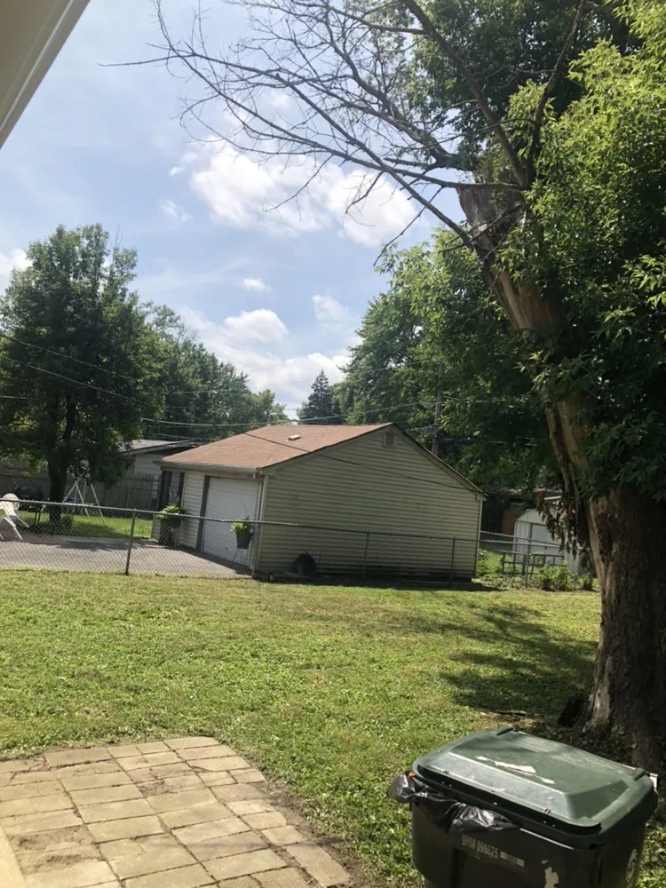 Custom landscape design experts serving Hazel Crest, IL - Jneals Landscaping Services