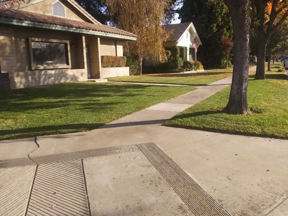 Expert lawn mowing service in Turlock, CA by JNG Landscape & Maintenance