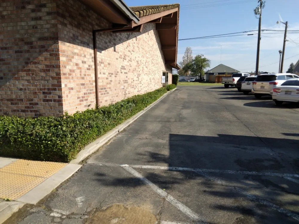 Custom landscape design in Turlock, CA by JNG Landscape & Maintenance