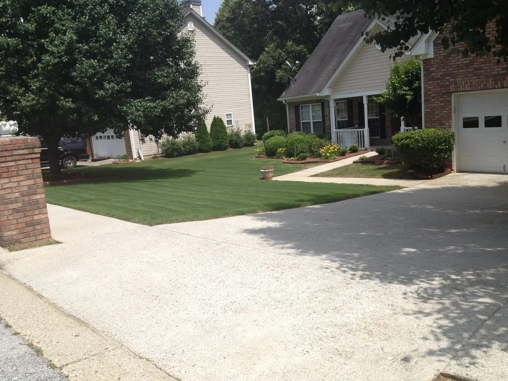 Top-rated residential landscaping in Snellville, GA by JnJ Landscaping Plus