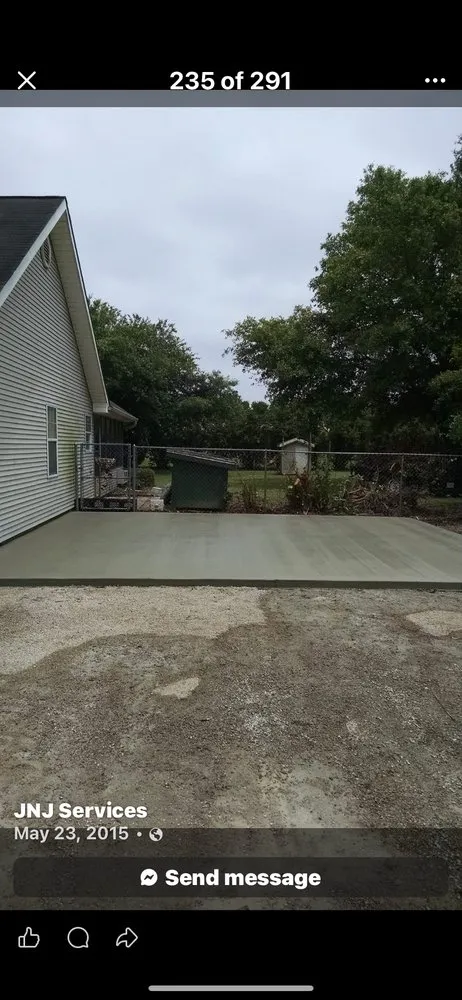 Affordable yard maintenance in Breaux Bridge, LA by JNJ Services