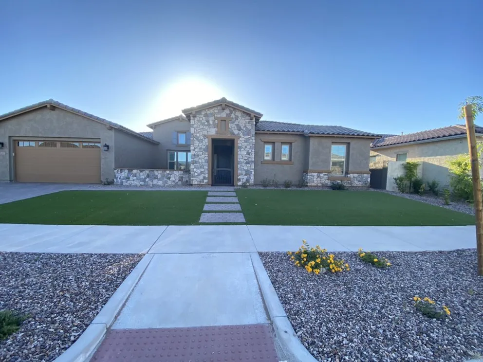 Custom residential landscaping in Gilbert, AZ - JNK Landscaping and Pools