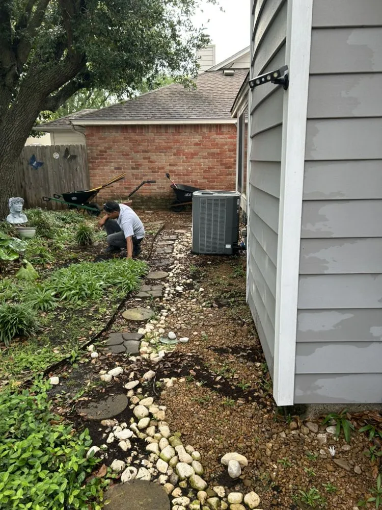 Local yard maintenance near you in Katy, TX by JNR Solutions