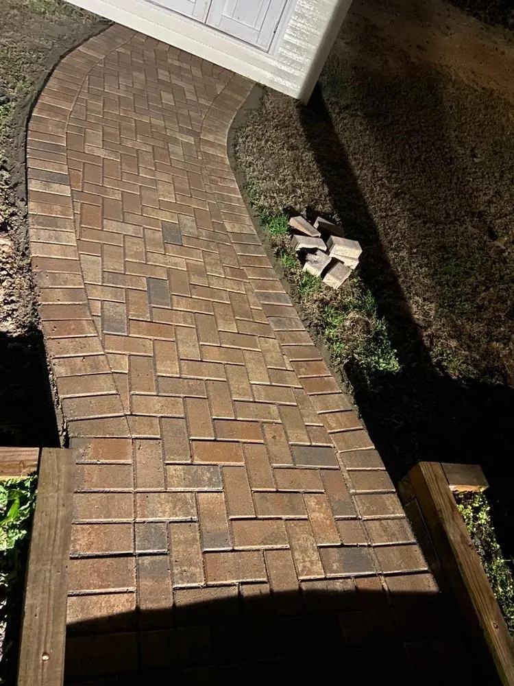 Expert outdoor landscaping in Charlotte, NC by JNV Landscaping