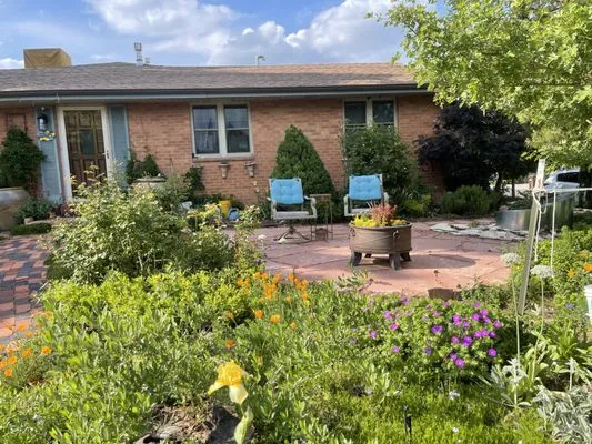 JNV The Enriquez Brothers Landscaping Services Logo