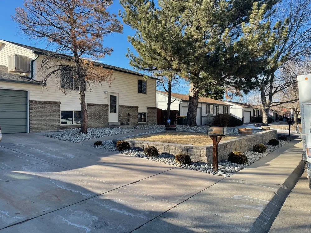 Local yard cleanup service for beautiful yards in Aurora, CO by J&O snow removal & landscaping