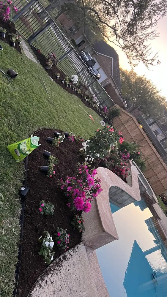 Custom landscape design in League City, TX - Joaquin’s Olvera Lawn Service and Landscaping