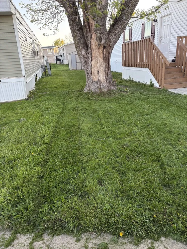 Affordable outdoor landscaping in Cedar Rapids, IA - Jobys Lawncare Services