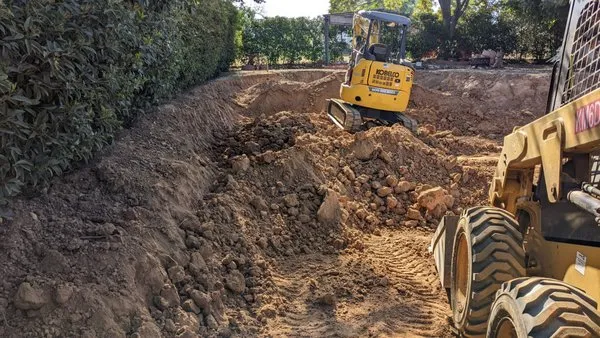 Joe Dirt Tractor Service Logo