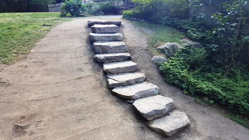 Top-rated garden landscaping in Bedford, NH by Joe Gauci Landscaping