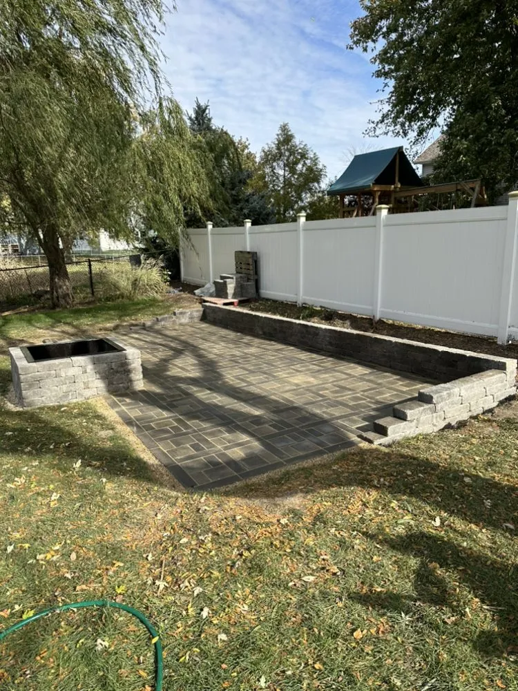 Top-rated yard maintenance in Normal, IL - Joe Joe's Lawn Care