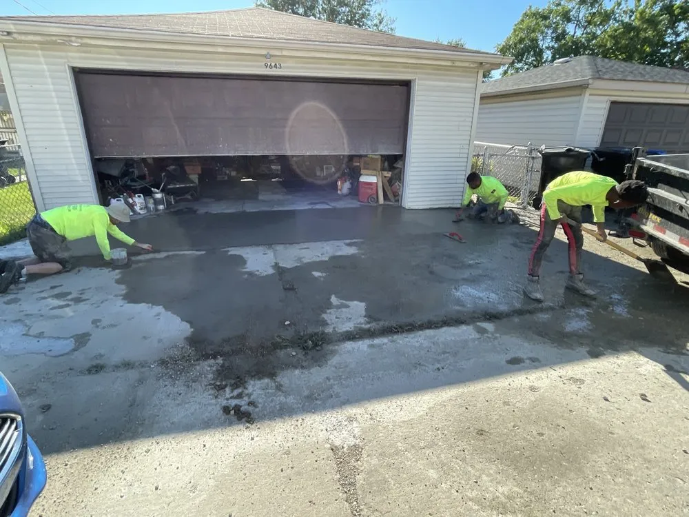 Trusted yard maintenance in Chicago, IL - Joe Jr Landscapes