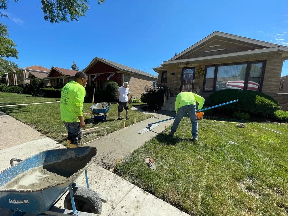 Local yard cleanup service in Chicago, IL - Joe Jr Landscapes