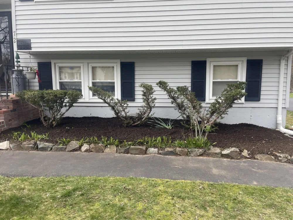 Top-rated lawn care service experts serving Braintree, MA - Joe Mow Lawncare