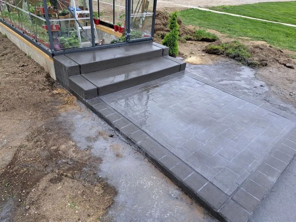 Affordable lawn mowing service in Adrian, MI - Joe Strong Construction