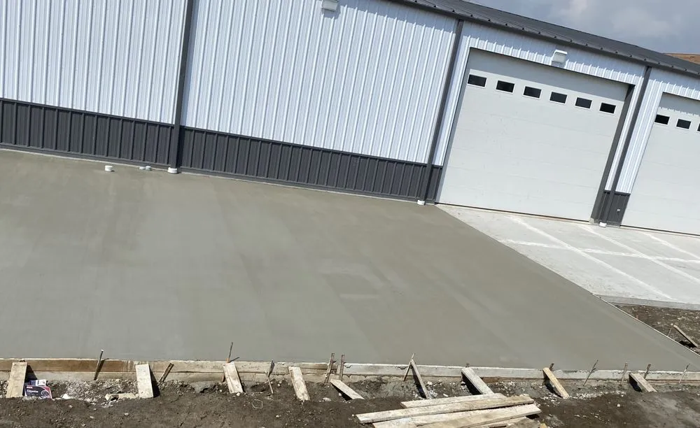 Trusted yard maintenance experts serving Adrian, MI - Joe Strong Construction