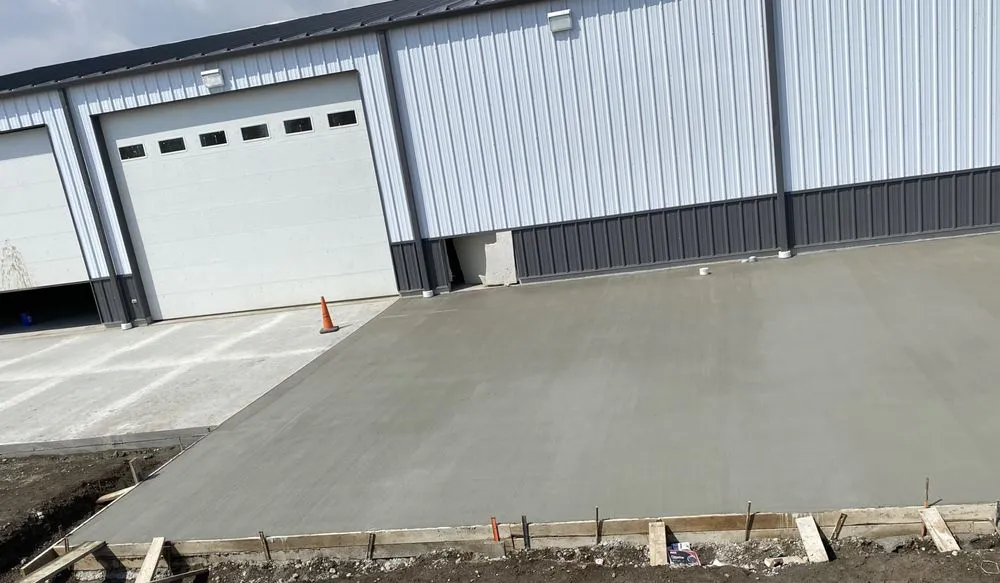 Trusted yard maintenance for beautiful yards across Adrian, MI - Joe Strong Construction