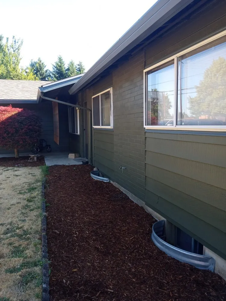 Expert lawn mowing service in Vancouver, WA - Joe Toby Landscape Maintenance