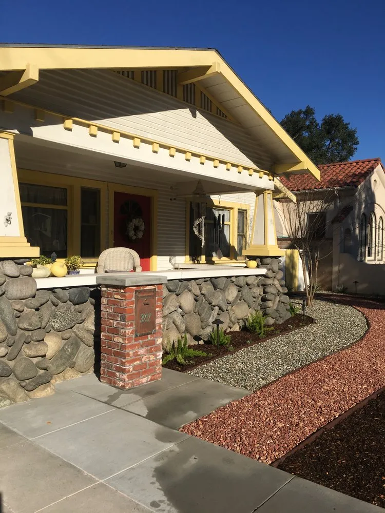 Professional garden landscaping in Covina, CA - Joel & Sons Landscape Construction