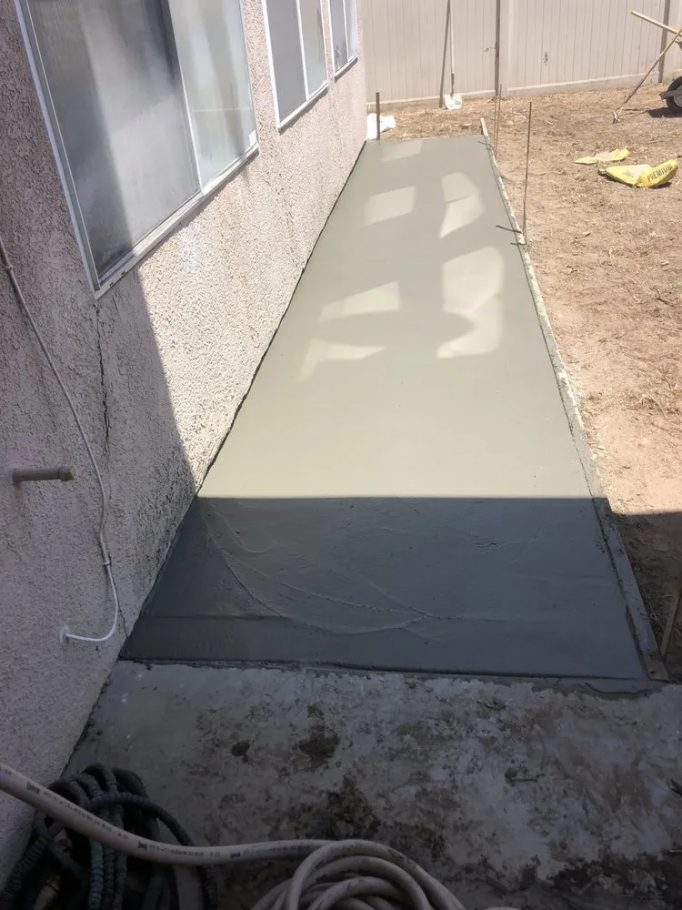 Top-rated lawn care service for year-round maintenance across Stanton, CA - Joel Espinoza Landscape