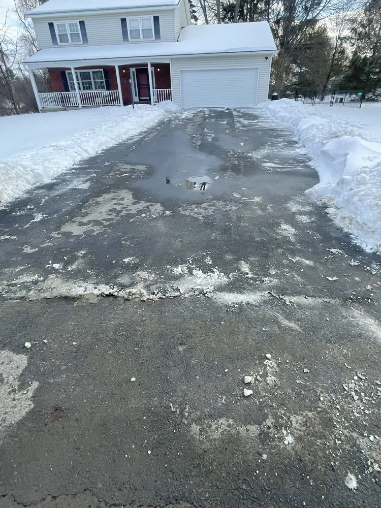 Professional residential landscaping experts serving Schenectady, NY - Joel's Lawn Care & Clean Up