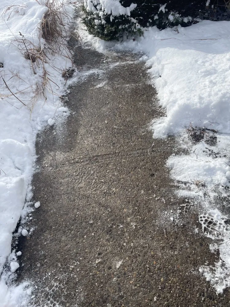 Custom lawn care service experts serving Schenectady, NY - Joel's Lawn Care & Clean Up