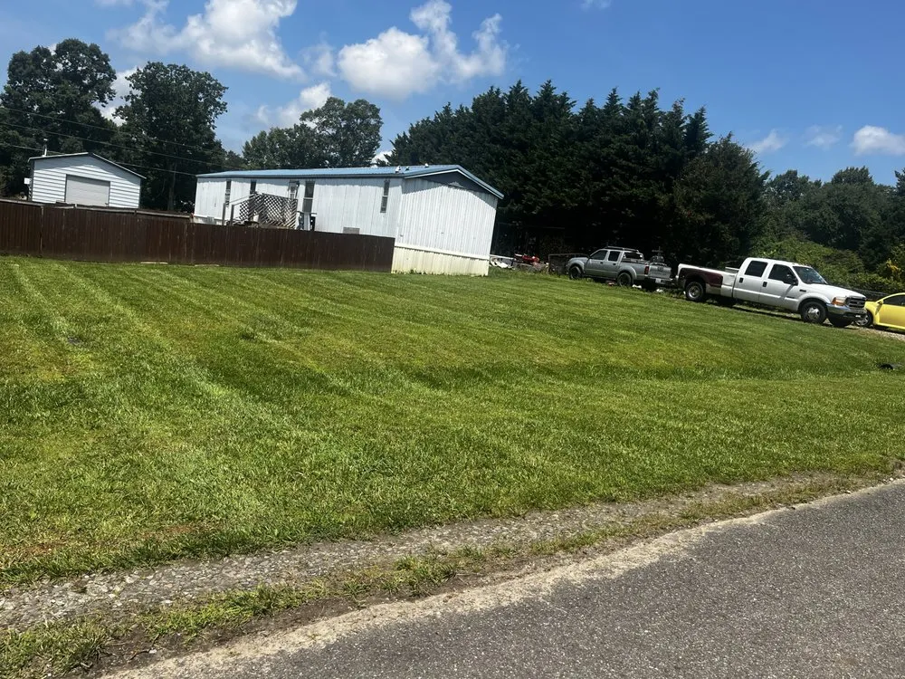Reliable outdoor landscaping in Pinnacle, NC by Joe’s handyman service