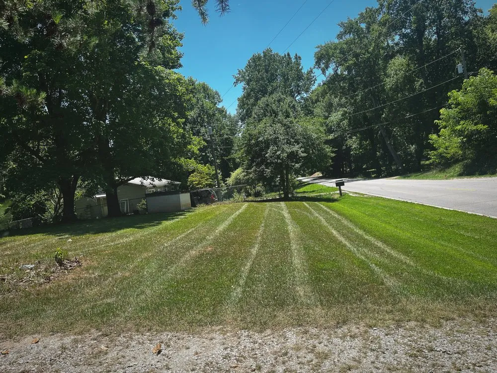 Local lawn mowing service experts serving Pinnacle, NC - Joe’s handyman service