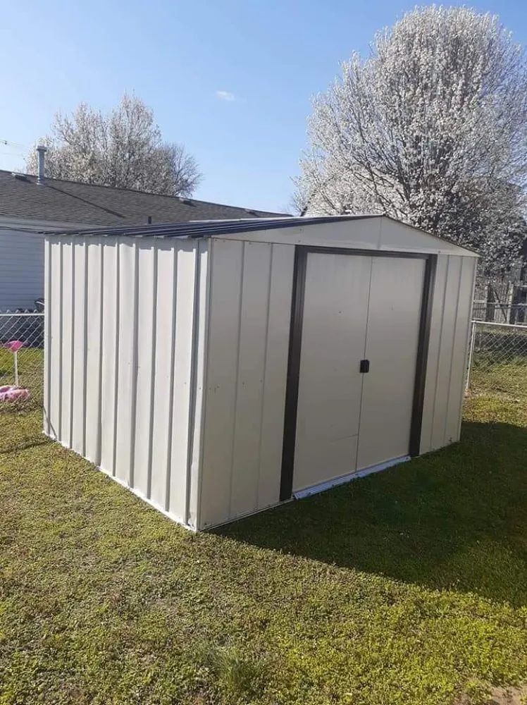 Custom landscaping services experts serving Pontoon Beach, IL - Joe's Handyman Services