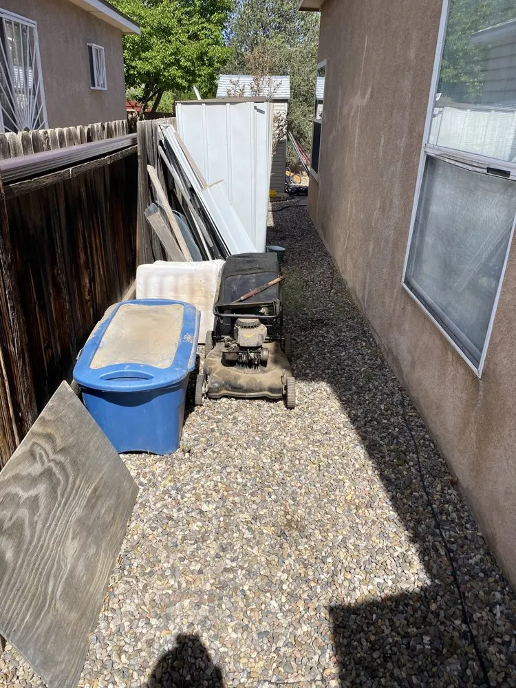 Top-rated lawn care service experts serving Albuquerque, NM - Joes Junk Removal