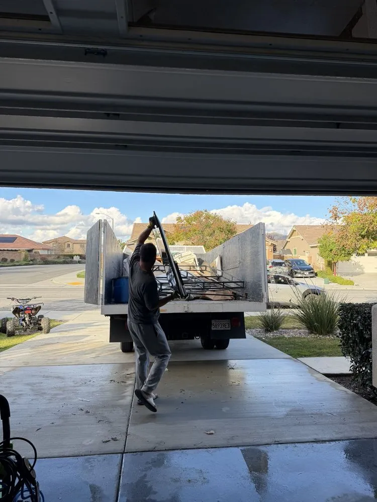 Reliable garden landscaping experts serving Romoland, CA - Joe’s Junk Removal