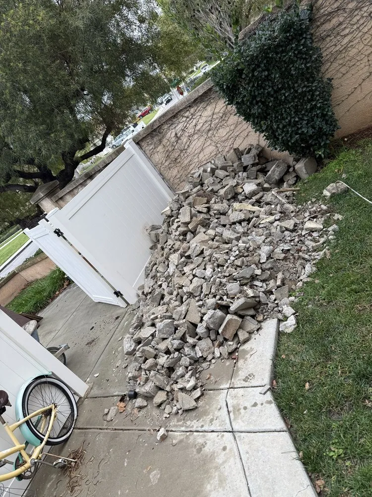 Expert yard maintenance in Romoland, CA - Joe’s Junk Removal