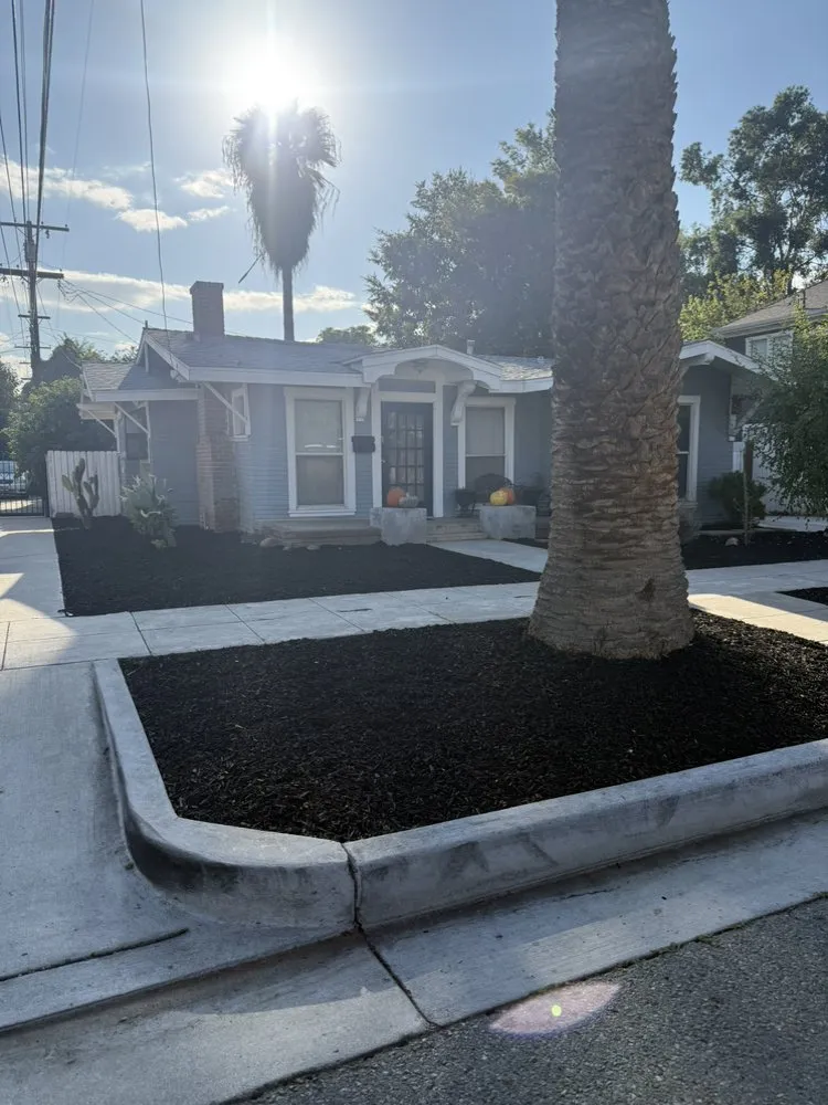 Local yard maintenance experts serving Romoland, CA - Joe’s Junk Removal